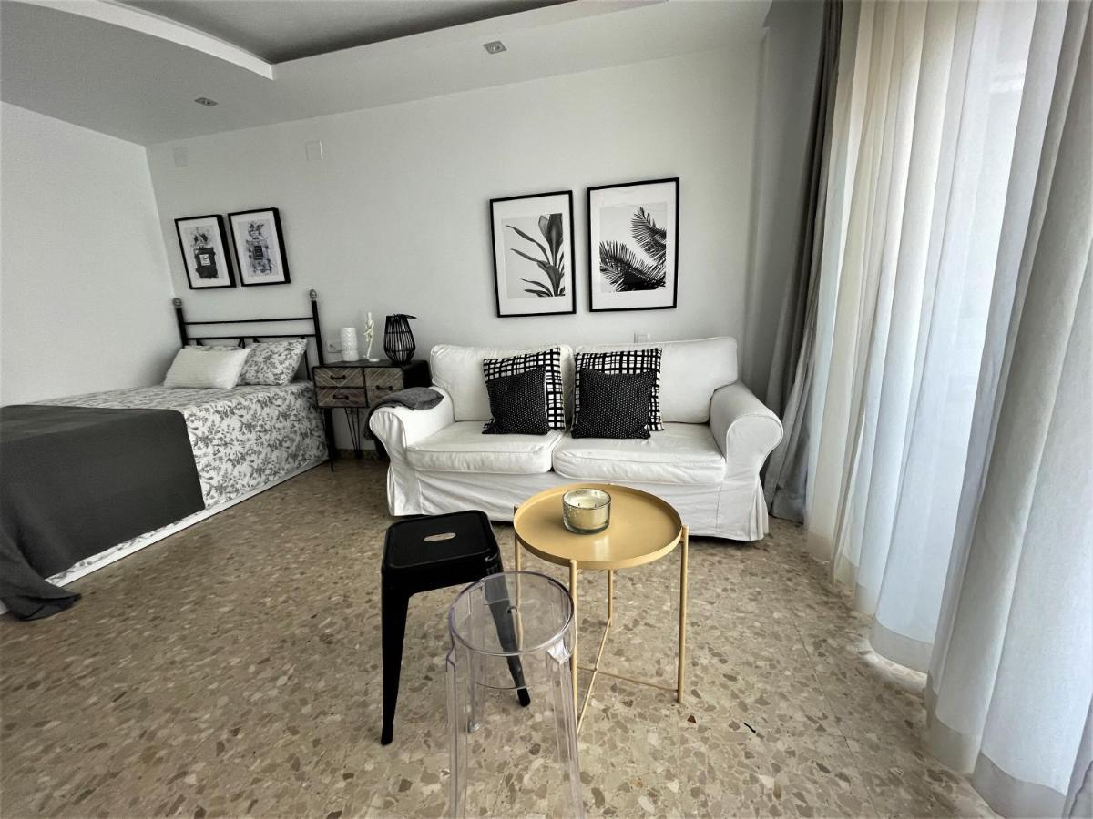 Ver620 - Terraza Con Vistas Al Mar, Reformado, Wifi, Fire Stick Amazon, Centro A 5 Min, Playa A 15 Min, Torremolinos Kültér fotó